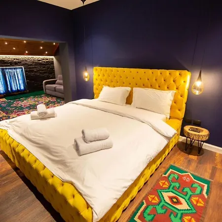 La Montagna Hotel Barc (Korce)