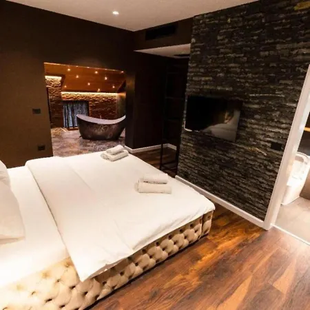 La Montagna Hotel 4*