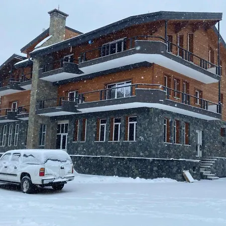 Hotel La Montagna Korce