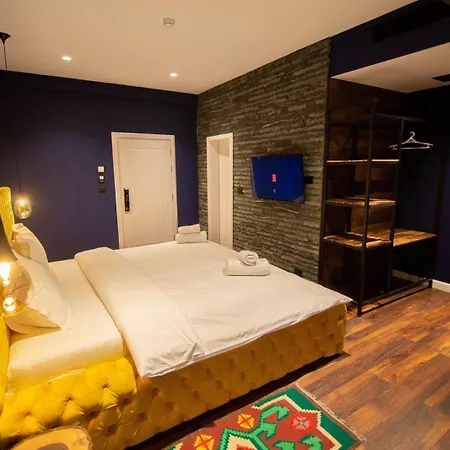 La Montagna Hotel 4*