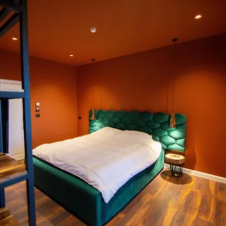 La Montagna Hotel 4*